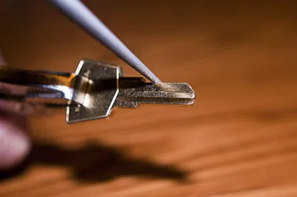 Dover MA Locksmith Store Dover, MA 508-343-8198 - broken-key-extraction